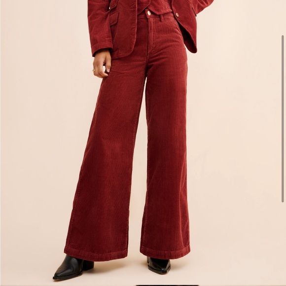 Wrangler Pants - NWT Wrangler Corduroy Pant